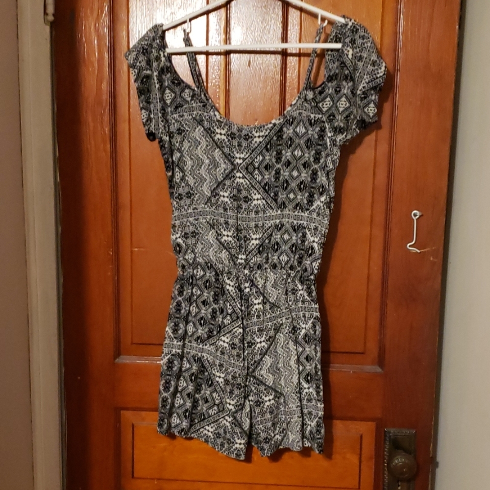 Echo black and white printed jumper
